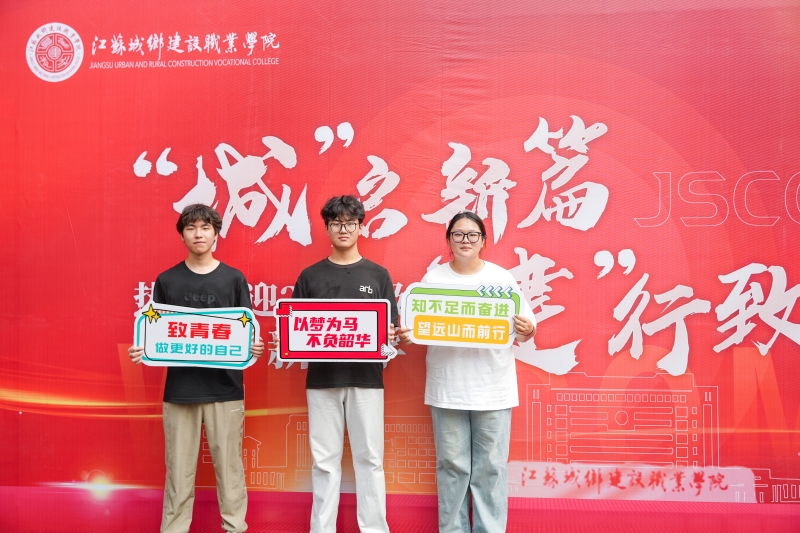 XML00404.jpg XML00404.jpg