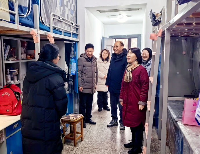 校领导带队开展学期初校园安全检查工作